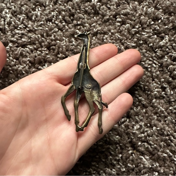 Vintage JJ Jonette Bronze-Tone Giraffe Brooch Pin - Picture 4 of 5